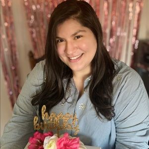 Meet your Posher, Alexis